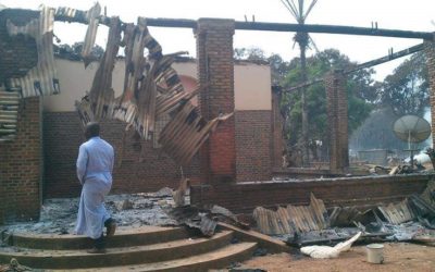 Keski-Afrikan tasavalta: kaksi pappia kymmenien surmattujen joukossa islamistien hyökätessä kirkkoon