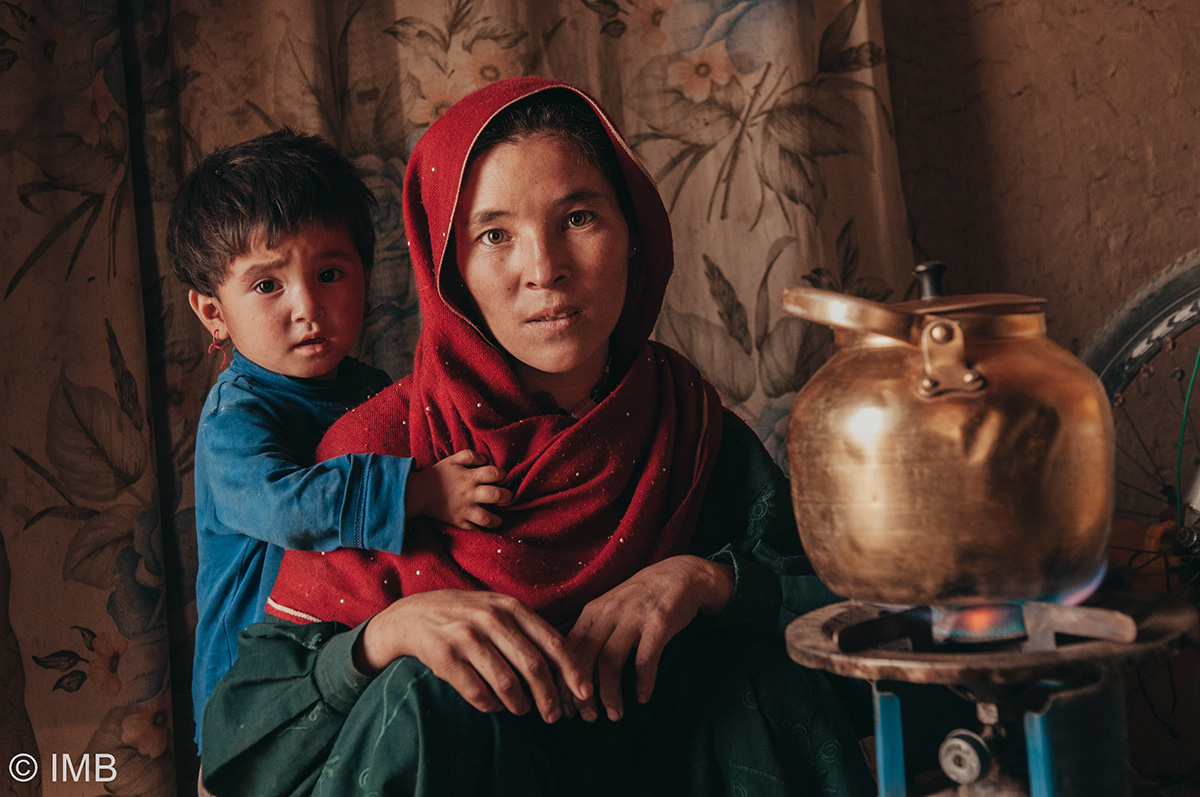 Afganistan nainen ja lapsi