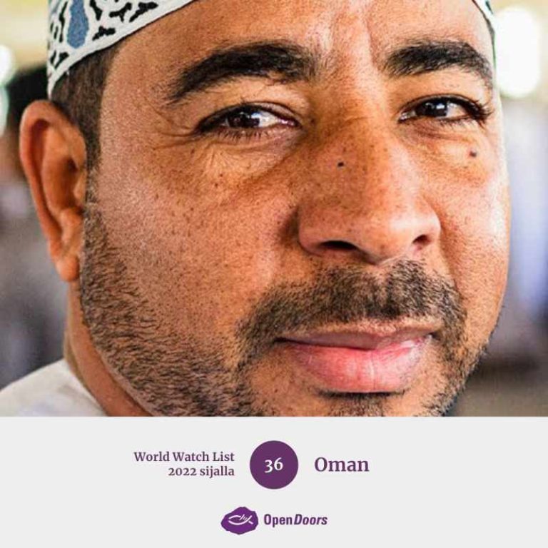 Rukoushaastekuva maan puolesta: World Watch List 2022 sijalla 36: Oman