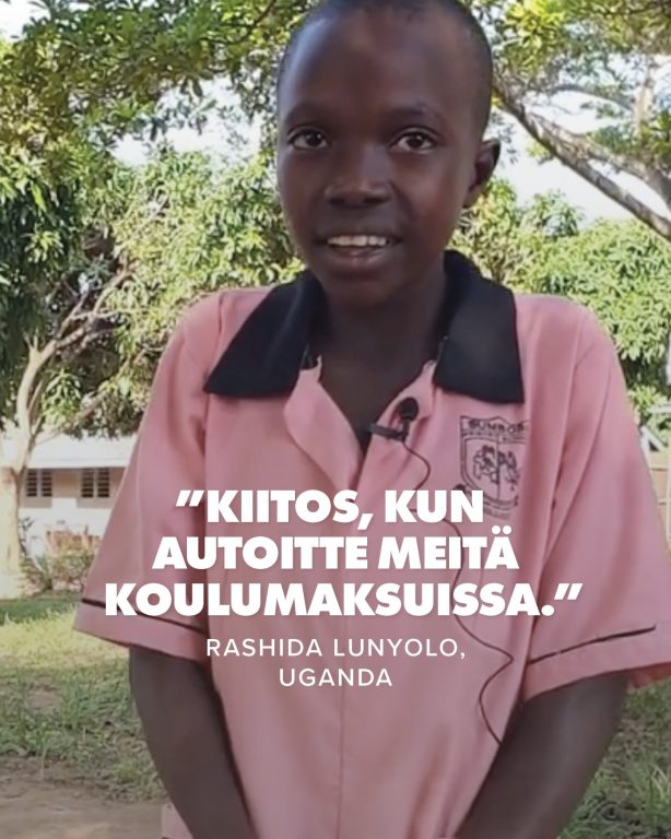 Rashida ja hänen sisaruksensa pääsevät kouluun Ugandassa! Tukenne ansiosta kuvassa oleva Rashida ja hänen sisaruksensa voivat käydä koulua Ugandassa. Kun Rashidan äiti otti Jeesuksen vastaan, Rashidan isä hylkäsi perheen ja ajoi heidät pois kodistaan. Tavatessaan Open Doorsin tiimin jäsenen Rashida ilmaisi sydämensä toiveen ja pyysi varoja itsensä ja sisarustensa koulumaksujen maksamiseen. Kiitos, että olet Open Doorsin ystävä! https://opendoors.fi/uganda #Uganda #VainotutKristityt #Lapset #koulu #kiitos