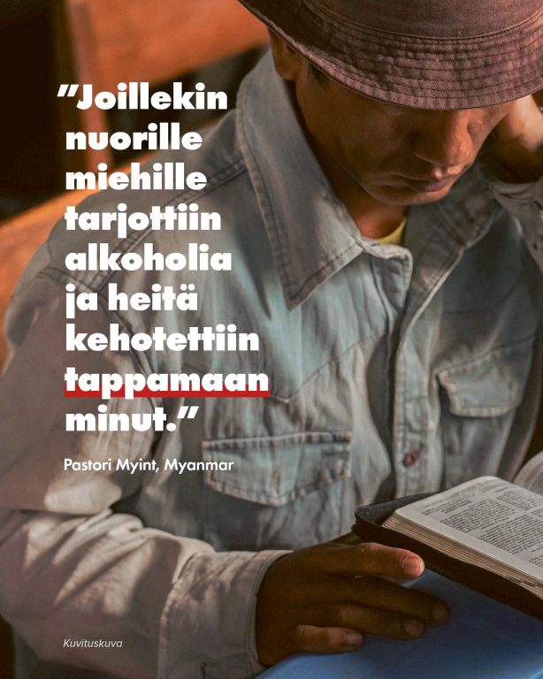 Myanmarin sotilasvallankaappaus saattoi kristityt välittömään vaaraan. Kun pastori Myint* sai tietää, että hänet oli tarkoitus tappaa, hänellä ei ollut muuta vaihtoehtoa kuin paeta kotoaan. Pastori Myint on yksi tuhansista vainotuista ja pakenemaan joutuneista kristityistä Myanmarissa. Tutustu Myintin tarinaan ja tapoihin auttaa, linkki biossa. *nimi muutettu turvallisuussyistä #Myanmar #VainotutKristityt #uskonnonvapaus #pakolaiset #OpenDoors