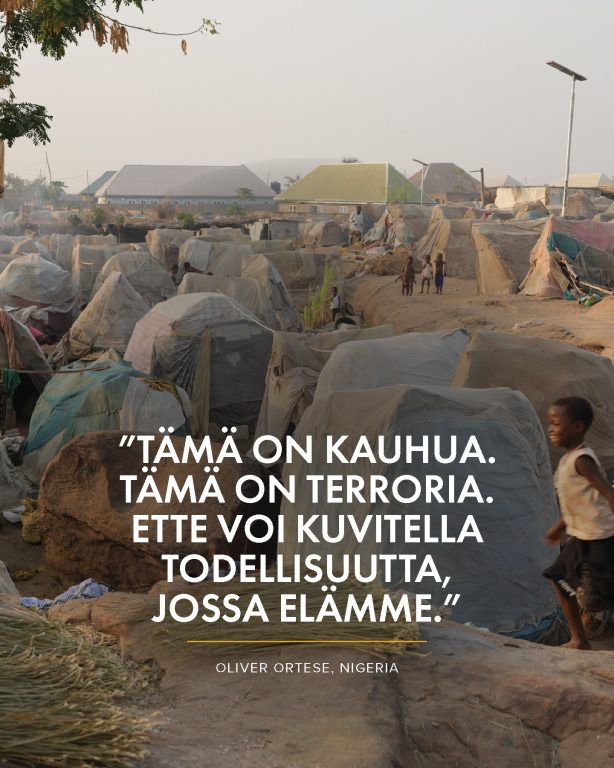 Koordinoitu murhakampanja kristittyjä vastaan Nigeriassa Kenttätiimimme raportoi, että Nigerian keskiosissa on käynnissä koordinoitu murhakampanja. Se kohdistuu kristittyihin useissa paikoissa. • Fulani-militanttien tekemä aseellinen hyökkäys Benuen osavaltiossa johti yli 40 kuolemaan Gwer Westissa — samalla alueella, josta piispa puhui Yhdysvaltain kongressissa jokin aika sitten. • Taraban osavaltiossa aseistettu moottoripyöräjoukko tunkeutui koteihin kahdelta aamuyöllä. Tietojemme mukaan 42 ihmistä kuoli. • Plateaun osavaltiossa Josin eteläpuolella Fulani-militanttien surmatöistä kantautuu yhä uusia yksityiskohtia. • Yhteensä yli 5 000 ihmisen uskotaan joutuneen pakolaisiksi väkivallan vuoksi. Rukoillaan tilanteen puolesta! Jos et vielä ole allekirjoittanut Nouse Afrikka -vetoomusta, käy tekemässä se nyt: https://opendoors.fi/nouseafrikka/ #Nigeria #rukouspyyntö #rukousaihe #pakolaiset #väkivalta #VainotutKristityt #NouseAfrikka #OpenDoors