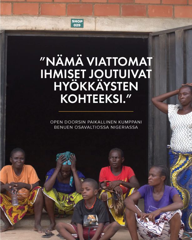 Rukoillaan Nigerian Benuen osavaltion vainottujen kristittyjen puolesta Yhden kauhean viikon aikana useisiin kyliin hyökättiin Benuen osavaltiossa Nigeriassa. Open Doorsin paikalliset kumppanit ovat paikan päällä tutkimassa tuhoja ja tuomassa apua kodeistaan paenneille kristityille. Yli 200 ihmistä on menehtynyt, ja tuhannet ovat nyt joutuneet jättämään kotinsa. Rukoillaan yhdessä tilanteen puolesta. Allekirjoita maailmanlaajuinen vetoomus sen puolesta, että kristittyjä ja muita heikossa asemassa olevia ihmisiä Saharan eteläpuolisessa Afrikassa kohdeltaisiin heidän ihmisarvoaan kunnioittavasti 1. Tarjoamalla tehokasta suojelua terroristien väkivaltaisilta iskuilta 2. Takaamalla oikeuden saanti asettamalla hyökkääjät syytteeseen 3. Turvaamalla paluu normaaliin elämään, niin että yhteisöt voivat toipua. opendoors.fi/vetoomus, linkki biossa. #Nigeria #NouseAfrikka #VainotutKristityt #väkivalta #rukousaihe #rukouspyyntö #uskonnonvapaus #ihmisoikeudet #OpenDoors