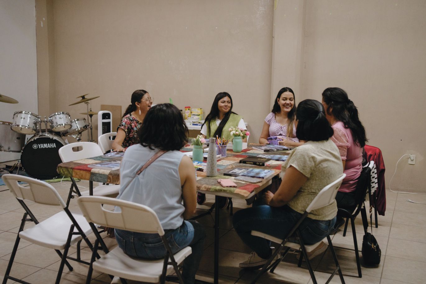 Meksikolaisia naisia kokoontumassa.